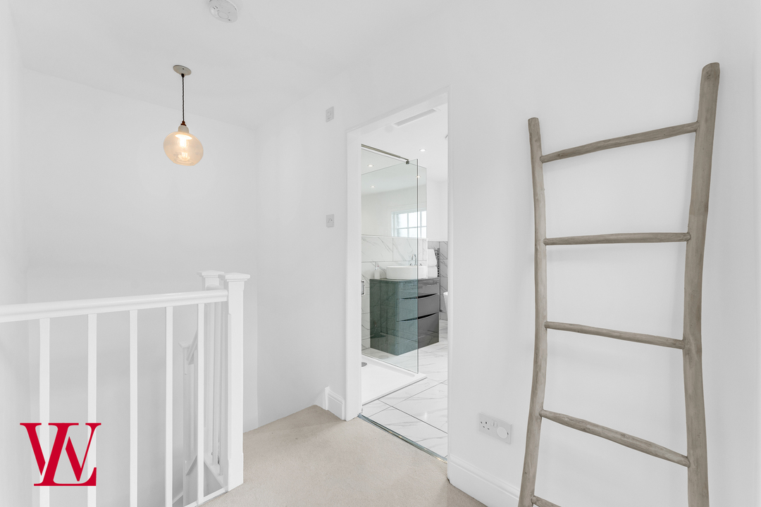 2 bed cottage for sale in Fore Street, Harlow  - Property Image 8