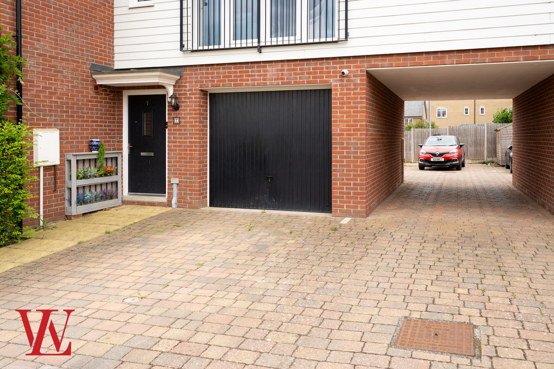 2 bed terraced house for sale in Kitchener Road, Bishop's Stortford, Hertfordshire 18