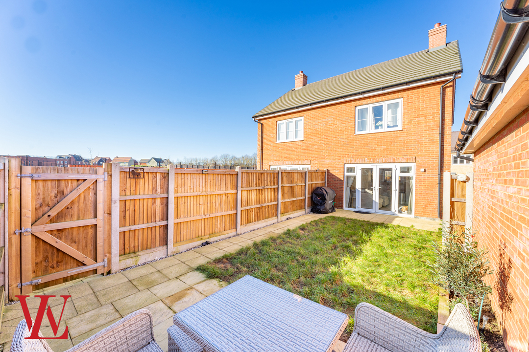 2 bed semi-detached house for sale in Searle Way, Bishop's Stortford  - Property Image 15