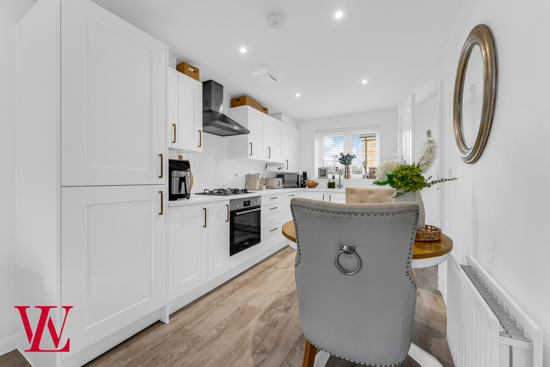 2 bed semi-detached house for sale in Searle Way, Bishop's Stortford 1