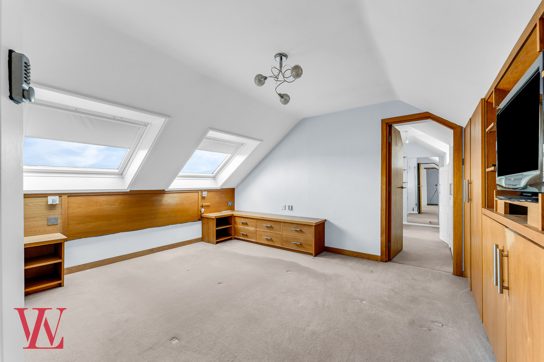 5 bed detached house for sale in The Chase, Bishop's Stortford, Hertfordshire 11