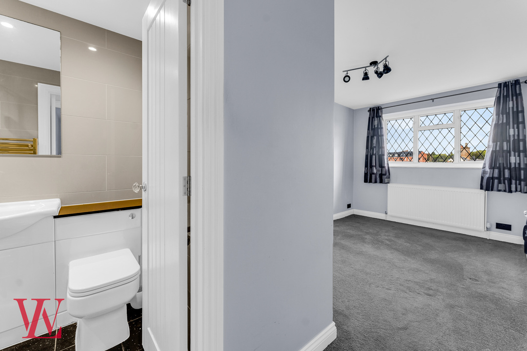 5 bed detached house for sale in The Chase, Bishop's Stortford, Hertfordshire  - Property Image 17