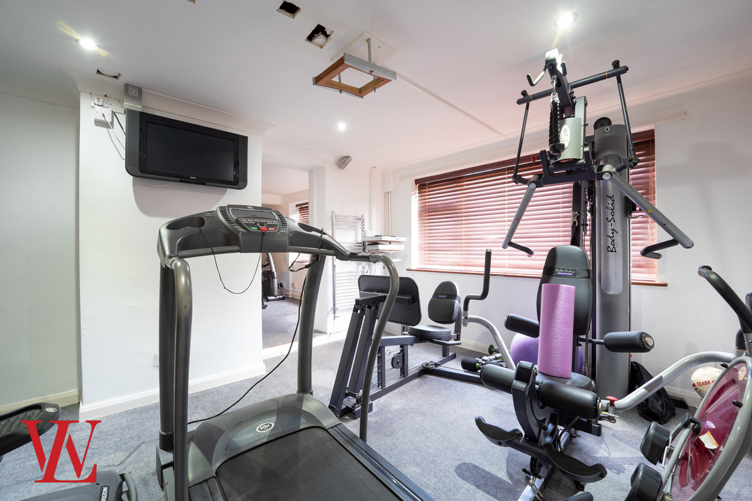 5 bed detached house for sale in The Chase, Bishop's Stortford, Hertfordshire 27