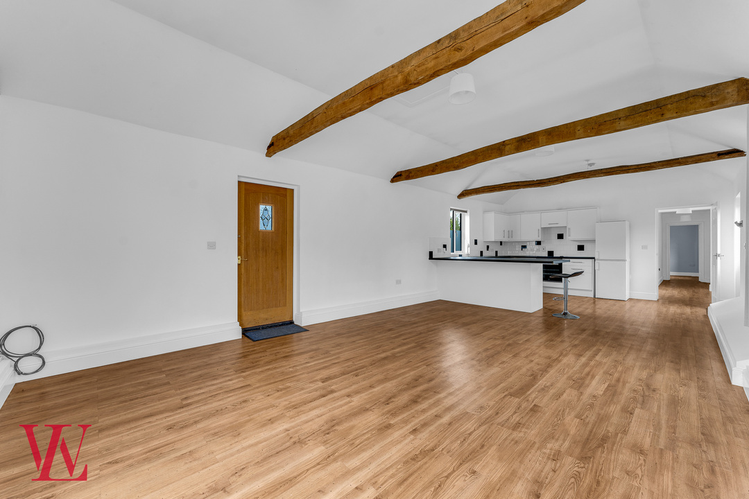 2 bed bungalow to rent in East Cottage, Warish Hall Road, Takeley, Bishop's Stortford, Hertfordshire  - Property Image 2