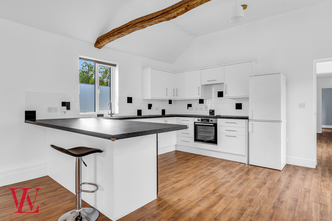 2 bed bungalow to rent in East Cottage, Warish Hall Road, Takeley, Bishop's Stortford, Hertfordshire  - Property Image 3