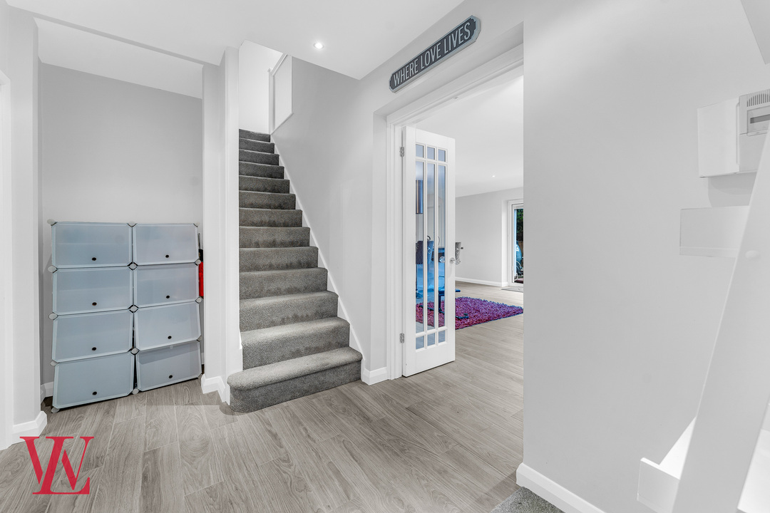 3 bed semi-detached house for sale in Rainbow Road, Matching Tye, Harlow, Essex  - Property Image 9