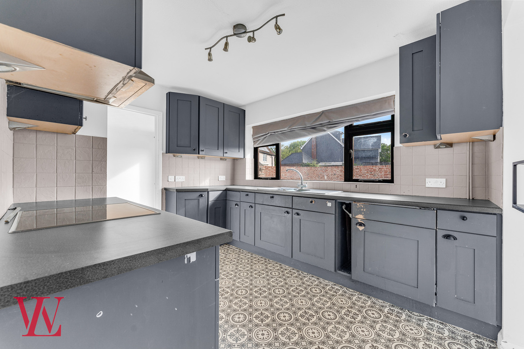 4 bed detached house for sale in Broads Green, Great Waltham, Chelmsford  - Property Image 4