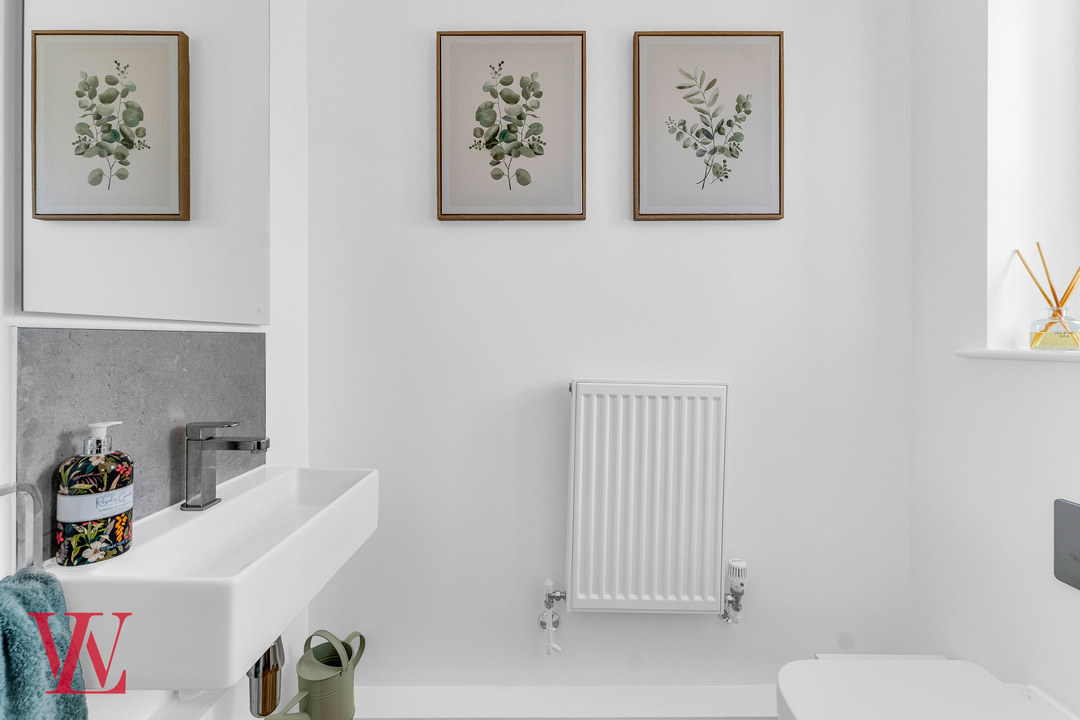 4 bed link detached house for sale in Carlton Way, Bishop's Stortford, Hertfordshire 9