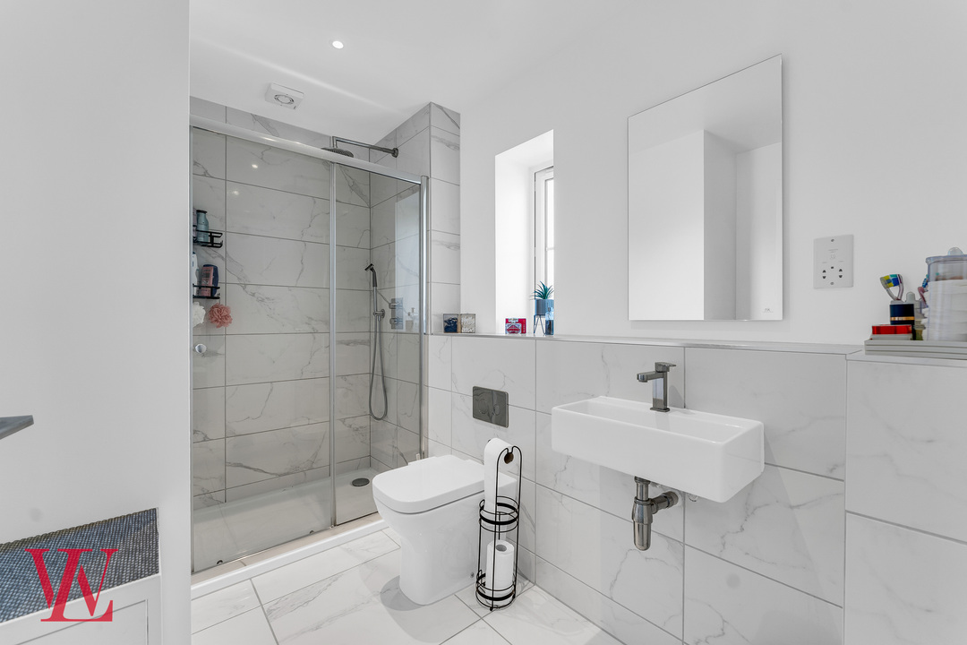 4 bed link detached house for sale in Carlton Way, Bishop's Stortford, Hertfordshire 13