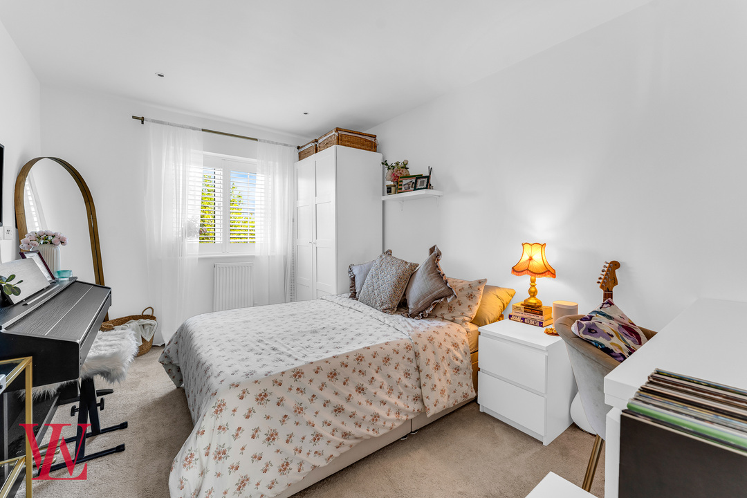 4 bed link detached house for sale in Carlton Way, Bishop's Stortford, Hertfordshire 18