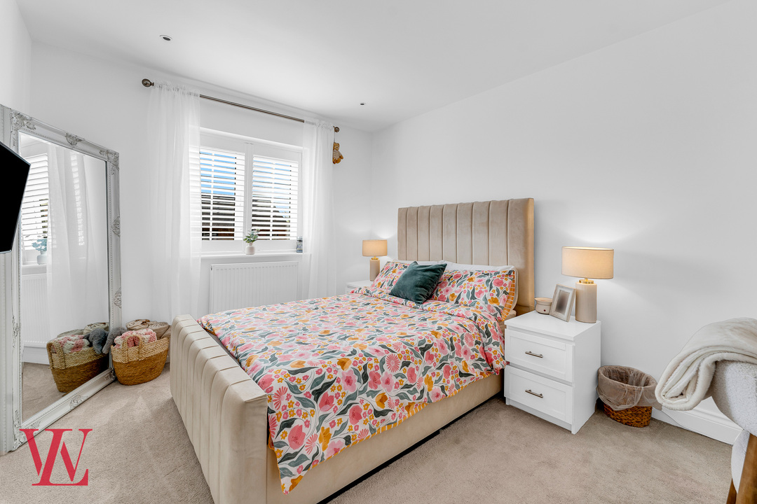 4 bed link detached house for sale in Carlton Way, Bishop's Stortford, Hertfordshire 14