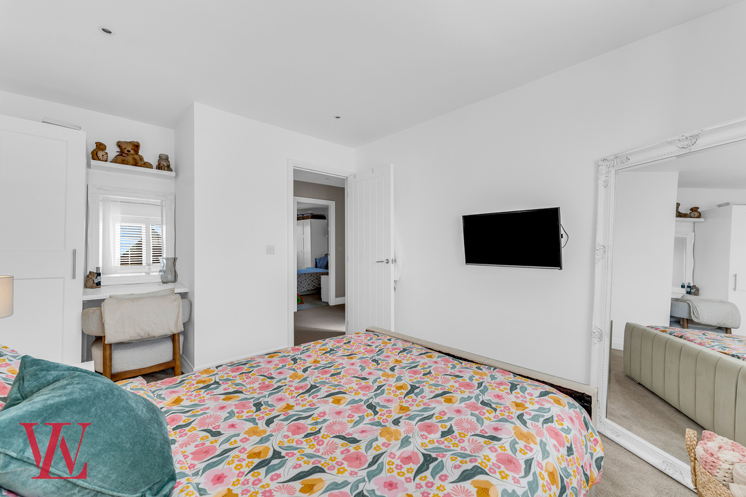 4 bed link detached house for sale in Carlton Way, Bishop's Stortford, Hertfordshire 15