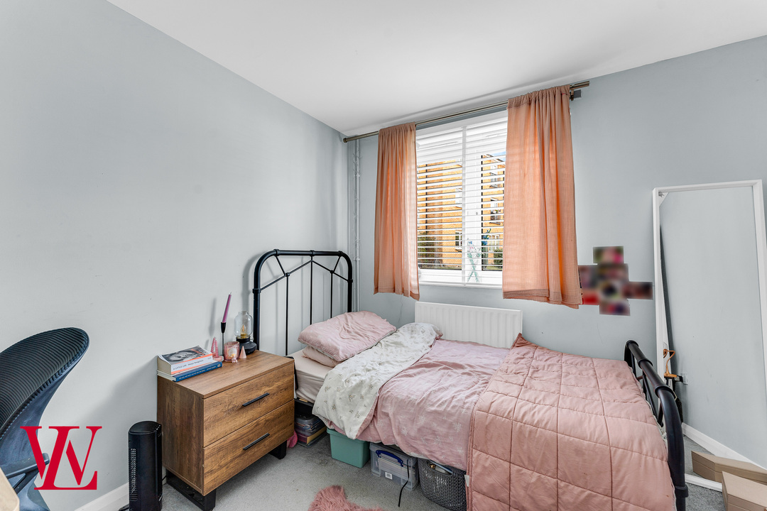 2 bed apartment for sale in Willow Road, Dunmow, Essex  - Property Image 13