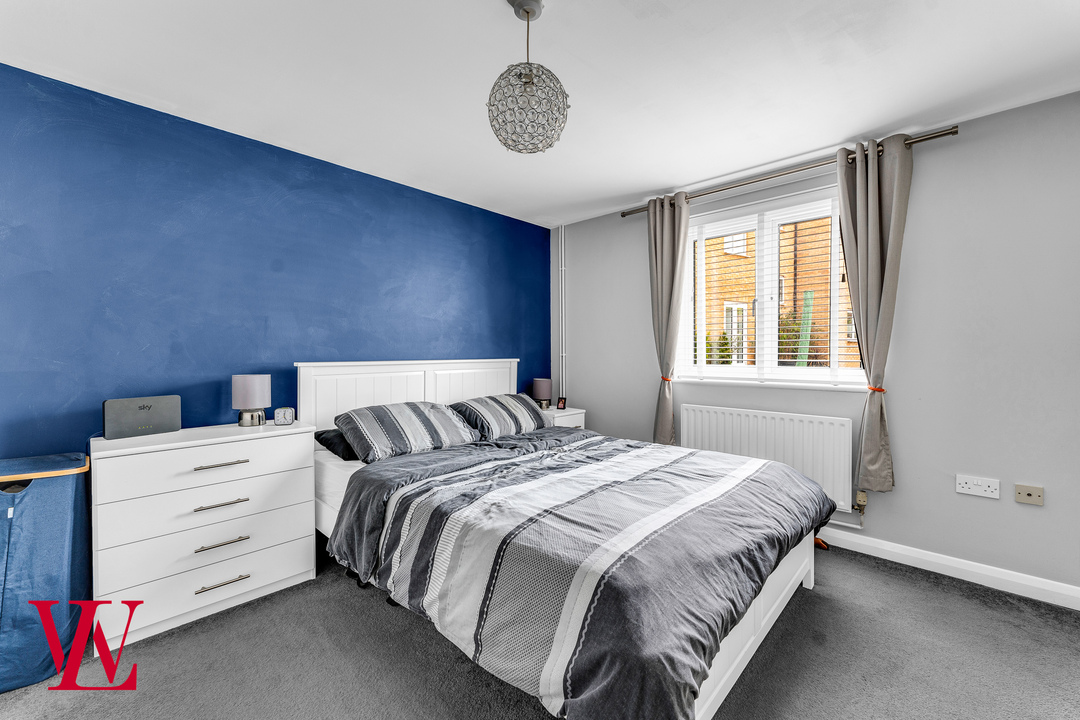 2 bed apartment for sale in Willow Road, Dunmow, Essex 9