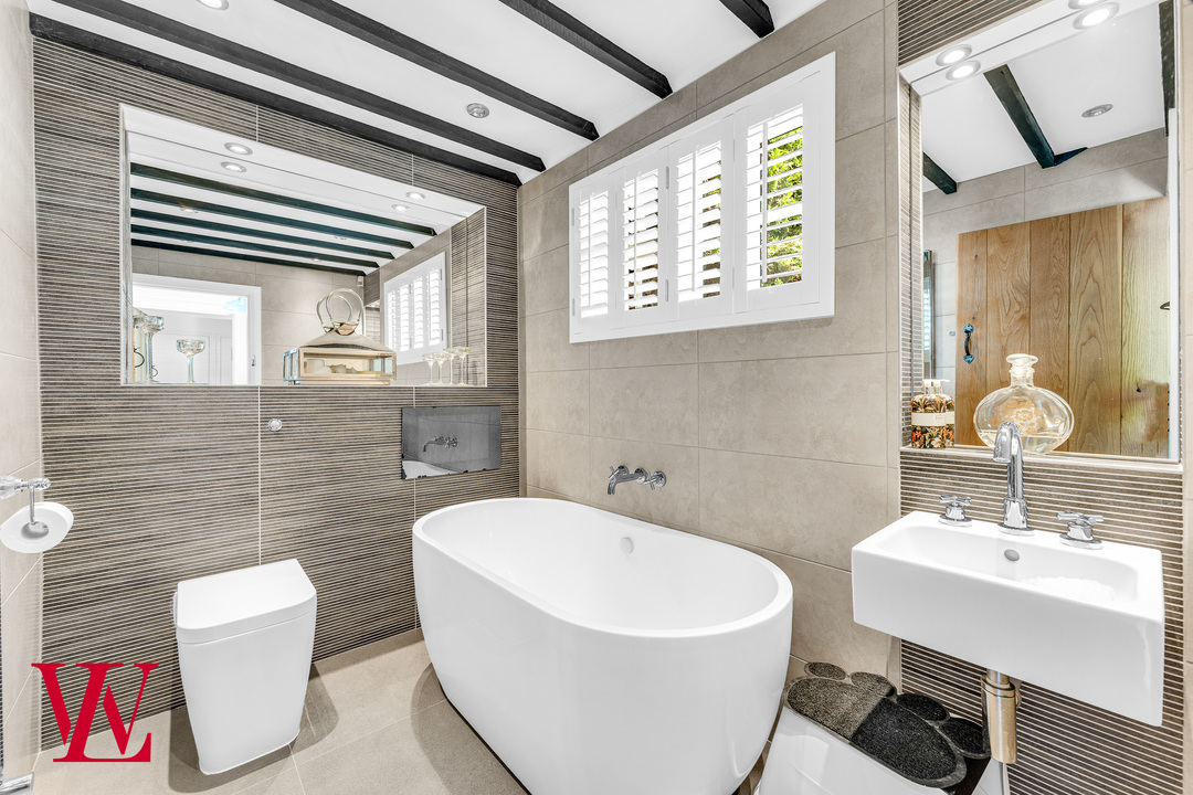 4 bed detached house for sale in Dunmow Road, Bishop's Stortford  - Property Image 16
