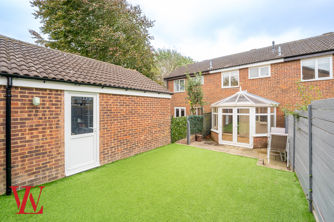 2 bed terraced house to rent in Wentworth Drive, Bishop's Stortford, Hertfordshire  - Property Image 13