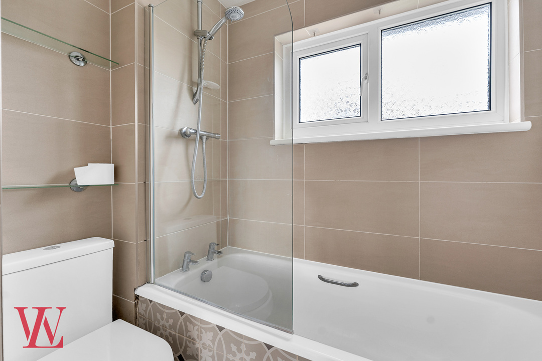2 bed terraced house to rent in Wentworth Drive, Bishop's Stortford, Hertfordshire  - Property Image 12