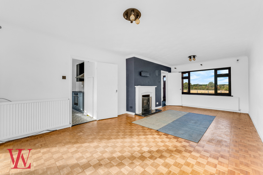 4 bed detached house for sale in Broads Green, Great Waltham, Chelmsford, Essex  - Property Image 3