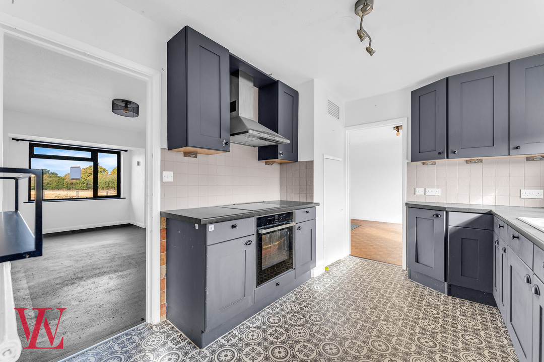 4 bed detached house for sale in Broads Green, Great Waltham, Chelmsford, Essex 5