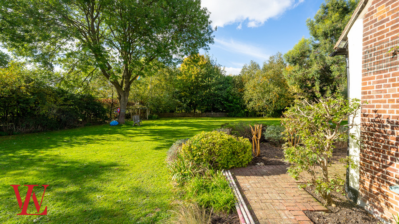 Detached house to rent in Green Tye, Much Hadham  - Property Image 20