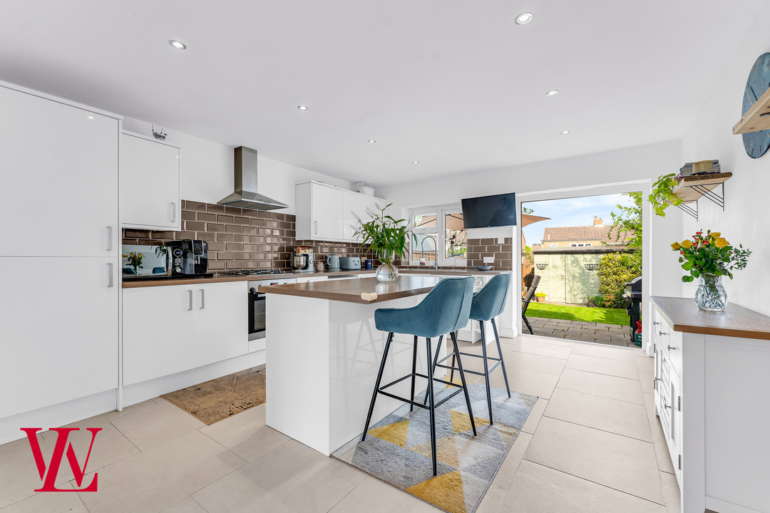 2 bed terraced house for sale in Norfolk Way, Bishop's Stortford, Hertfordshire 1