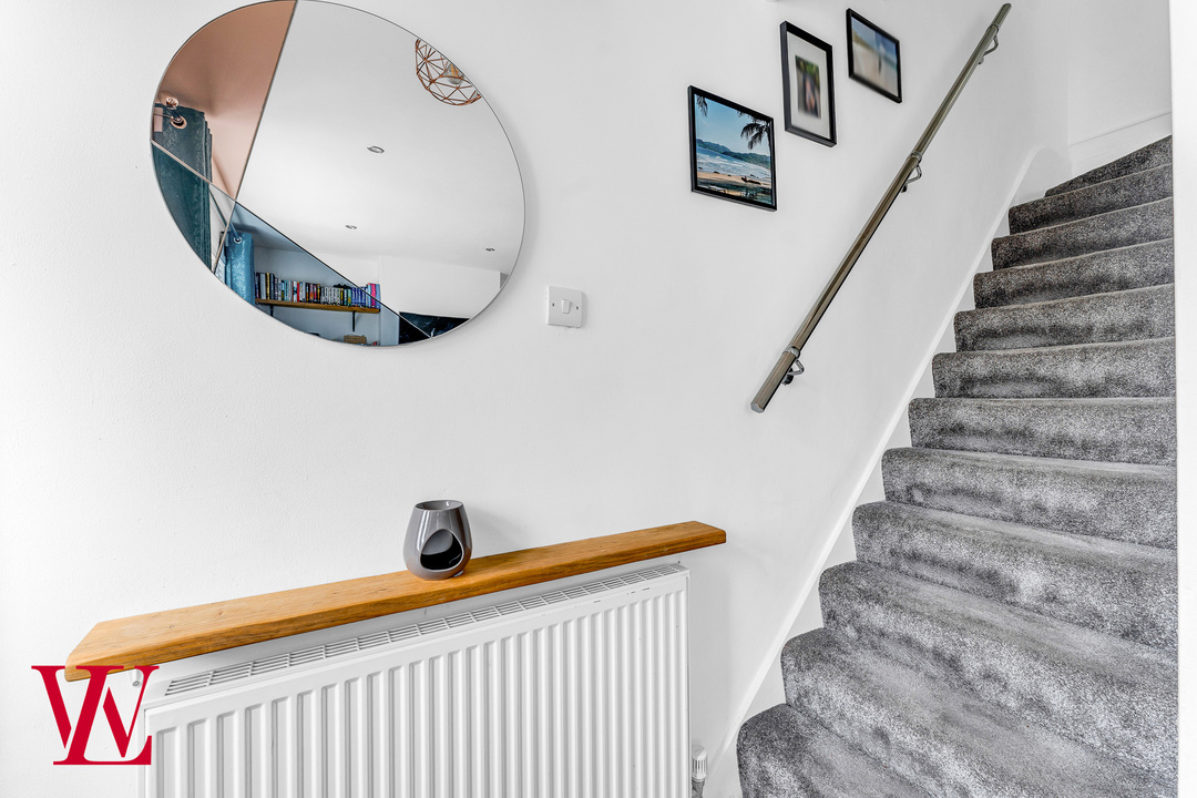 2 bed terraced house for sale in Norfolk Way, Bishop's Stortford, Hertfordshire 9