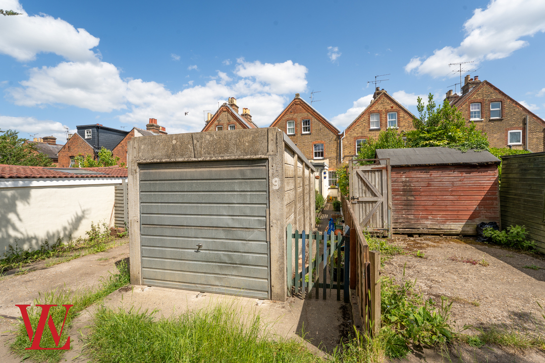 4 bed terraced house for sale in Elm Grove, Bishop's Stortford  - Property Image 16