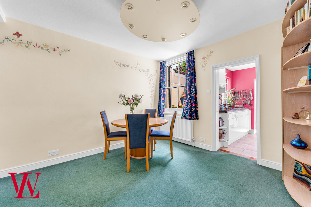 4 bed terraced house for sale in Elm Grove, Bishop's Stortford  - Property Image 5