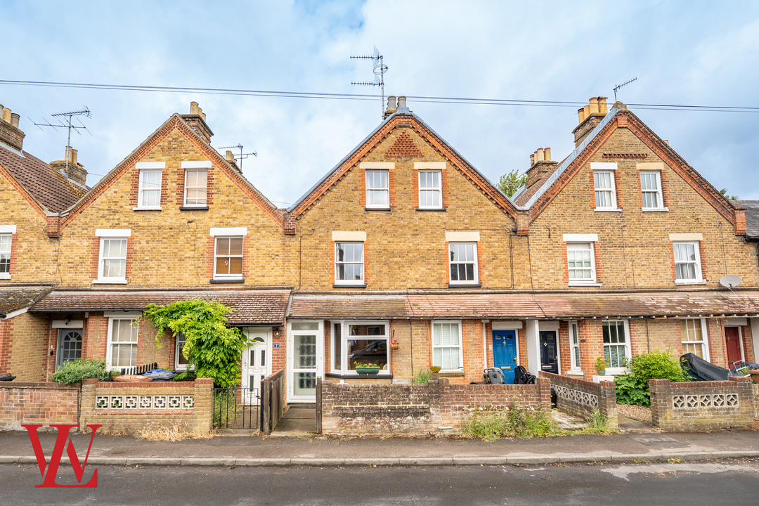 4 bed terraced house for sale in Elm Grove, Bishop's Stortford  - Property Image 1