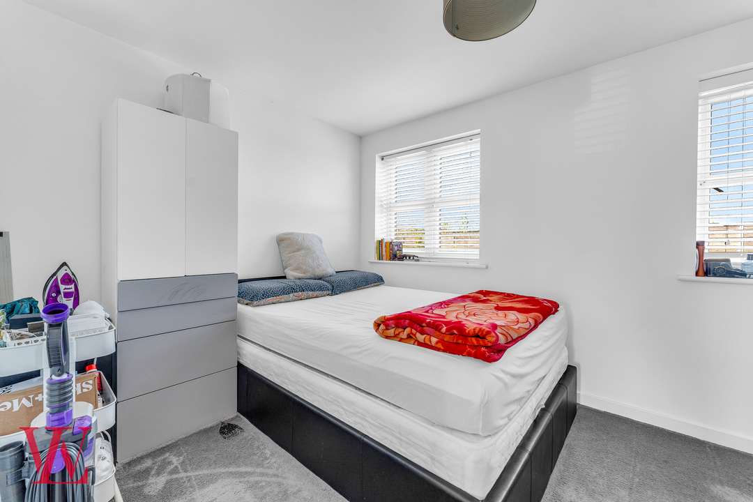 2 bed terraced house for sale in Reynolds Drive, Bishop's Stortford 8