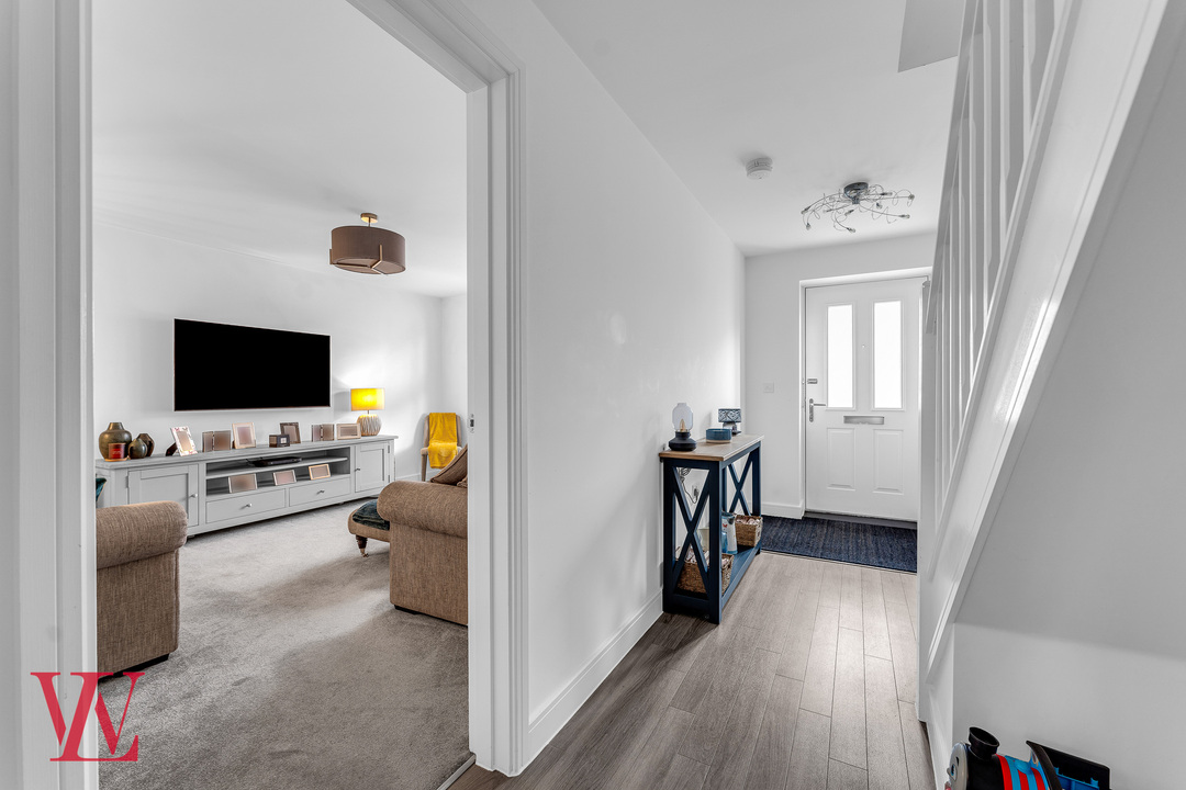 4 bed detached house for sale in Thorpe Road, Bishop's Stortford  - Property Image 9