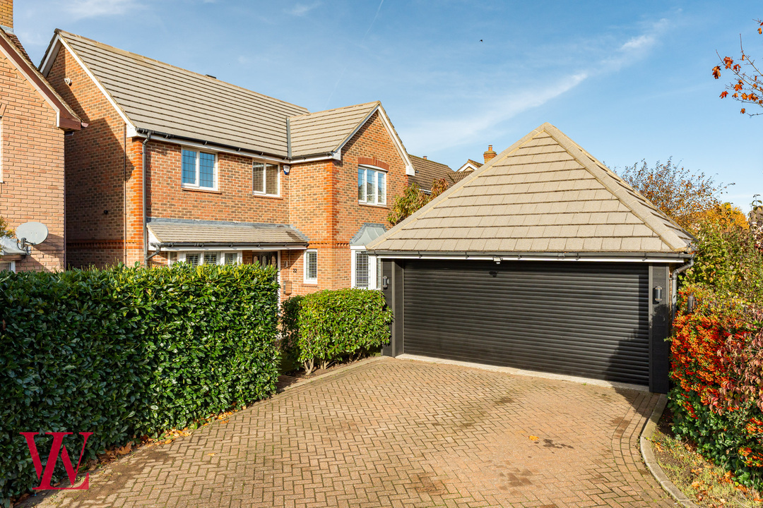 4 bed detached house for sale in Blacksmith Close, Bishop's Stortford, Hertfordshire  - Property Image 1