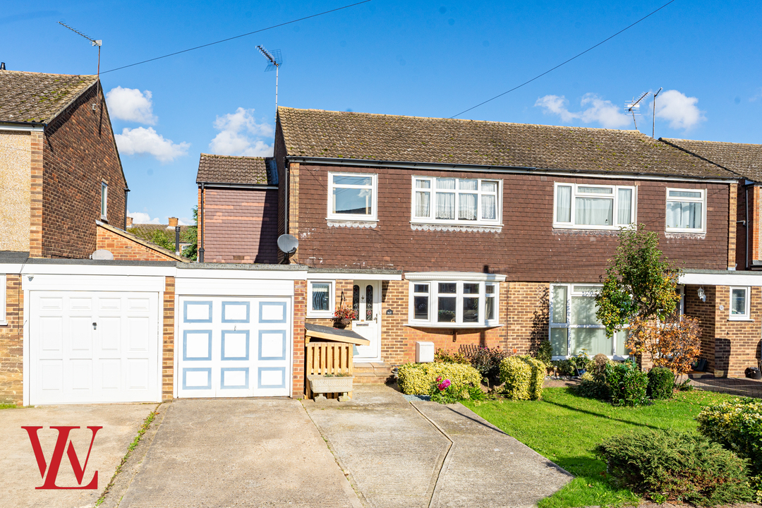 3 bed semi-detached house for sale in Elm Close, Bishop's Stortford  - Property Image 1