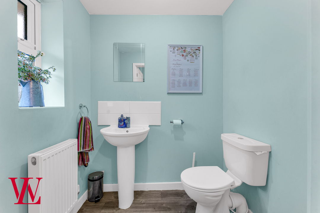 3 bed semi-detached house for sale in Childs Lane, Stansted  - Property Image 11