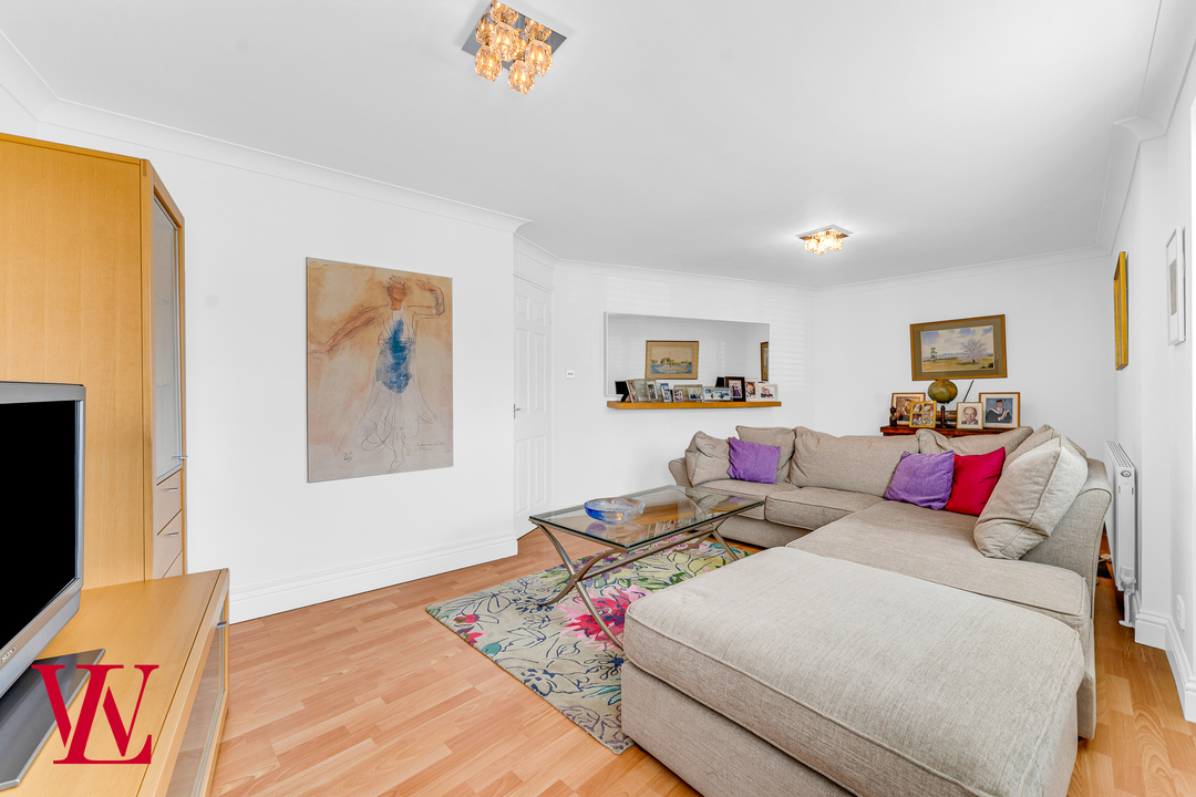 3 bed terraced house for sale in King Street Mews, Basbow Lane, Bishop's Stortford, Hertfordshire 8