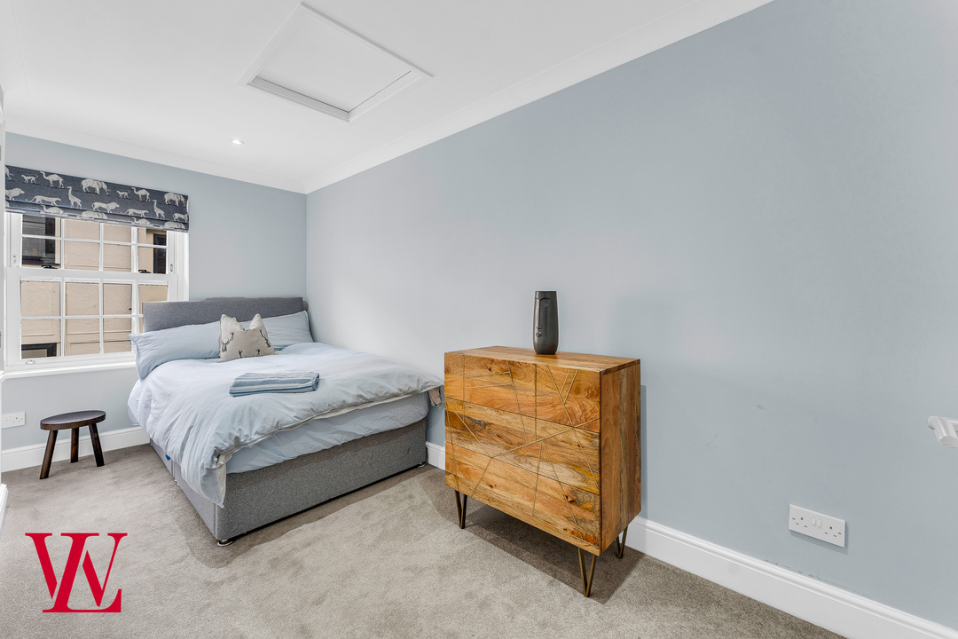 3 bed end of terrace house for sale in Hockerill Court, Bishop's Stortford, Hertfordshire 10