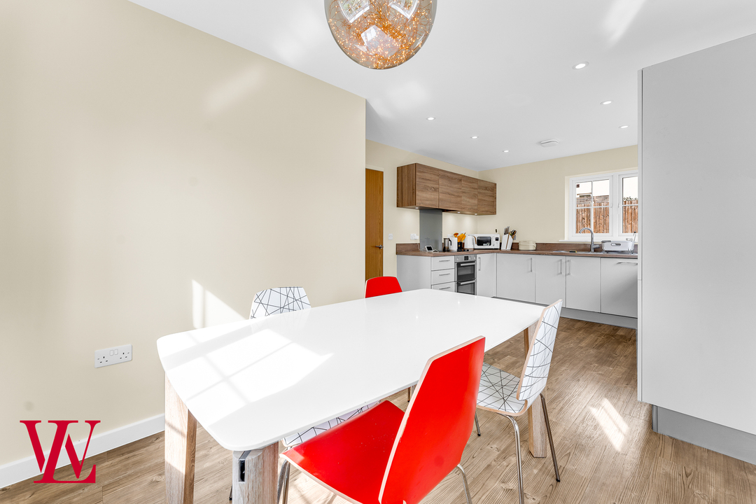 3 bed detached house to rent in Turner Close, Elsenham, Bishop's Stortford, Hertfordshire  - Property Image 3