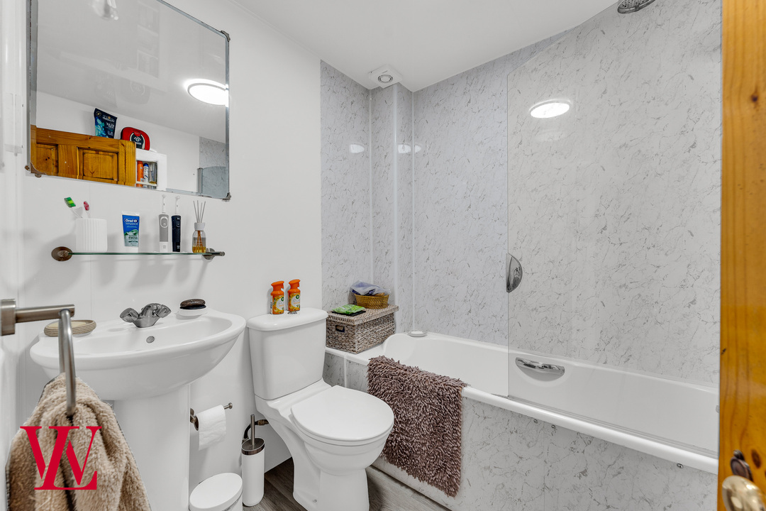 4 bed terraced house for sale in Cage End, Bishop's Stortford  - Property Image 13