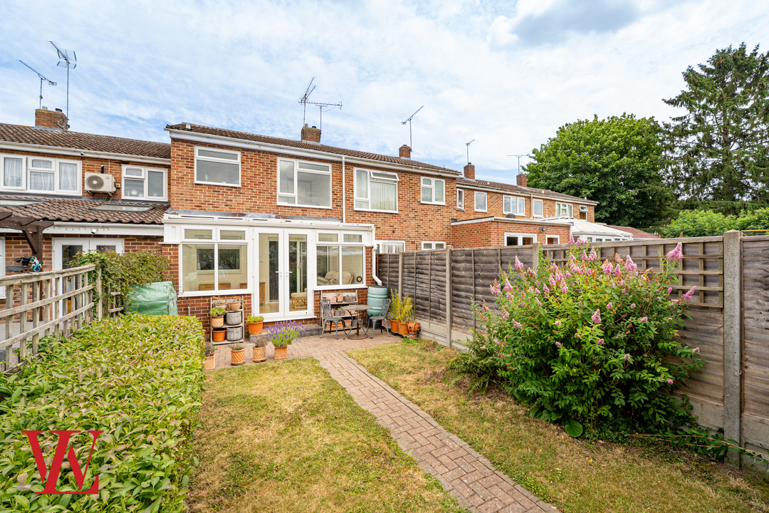 3 bed terraced house for sale in Aynsworth Avenue, Bishop's Stortford  - Property Image 13