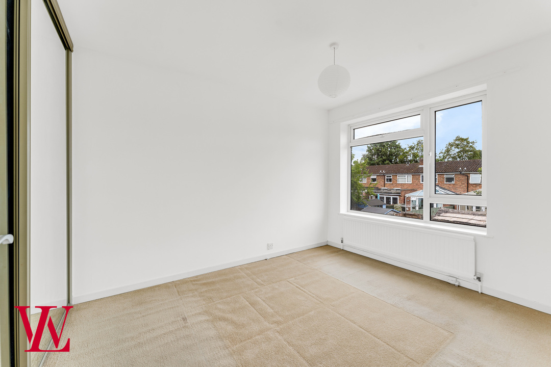 3 bed terraced house for sale in Aynsworth Avenue, Bishop's Stortford  - Property Image 8