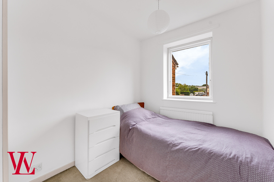 3 bed terraced house for sale in Aynsworth Avenue, Bishop's Stortford  - Property Image 11
