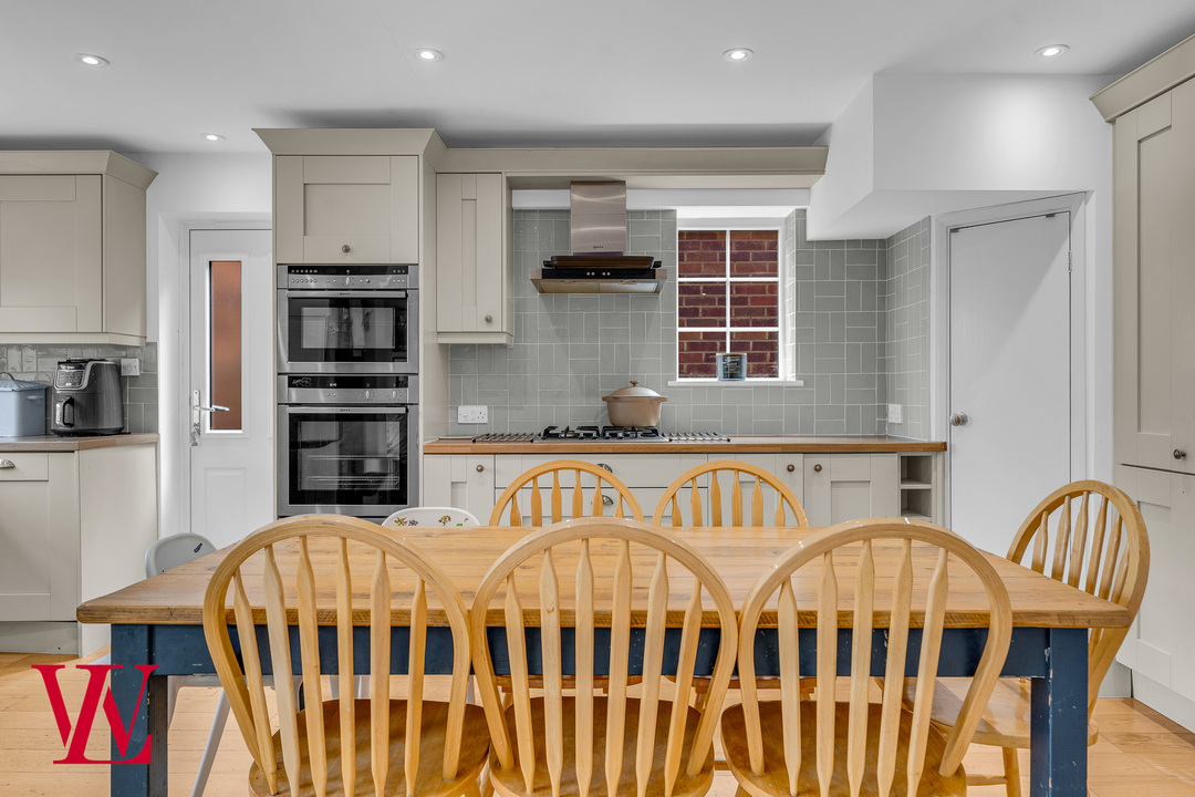 3 bed detached house for sale in Manston Drive, Bishop's Stortford  - Property Image 12