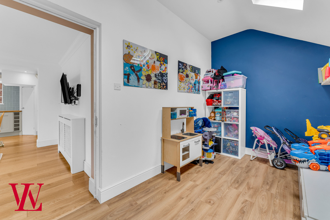 3 bed detached house for sale in Manston Drive, Bishop's Stortford  - Property Image 13