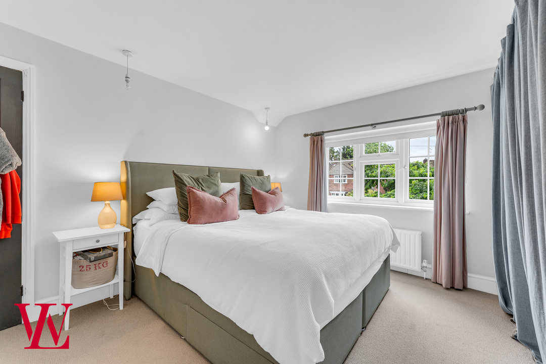 3 bed detached house for sale in Manston Drive, Bishop's Stortford  - Property Image 16