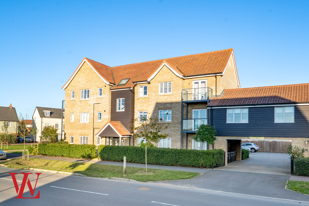 2 bed apartment to rent in Newland Avenue, Bishop's Stortford, Hertfordshire  - Property Image 1