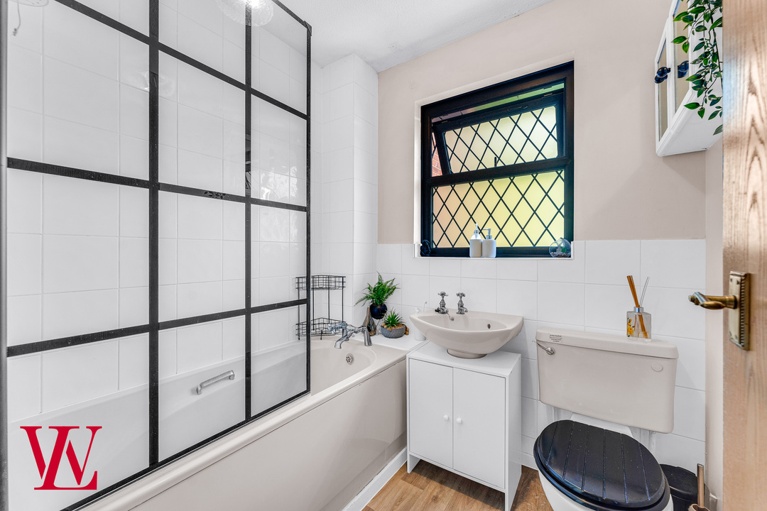 1 bed end of terrace house for sale in Mathams Drive, Bishop's Stortford  - Property Image 8