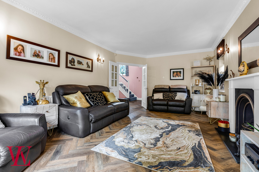 5 bed detached house for sale in Beldams Gate, Bishop's Stortford, Hertfordshire  - Property Image 5