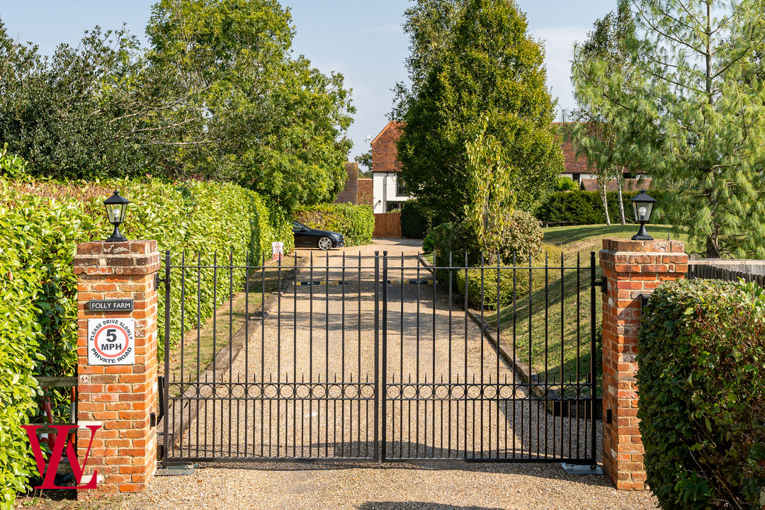 3 bed barn conversion for sale in Stortford Road, Dunmow  - Property Image 29