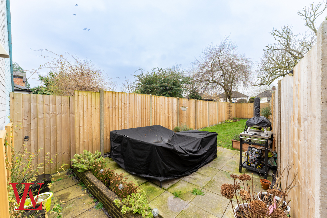 2 bed terraced house for sale in East Road, Bishop's Stortford  - Property Image 16