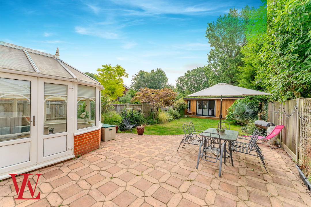 4 bed detached house for sale in Thorley Park Road, Bishop's Stortford  - Property Image 23